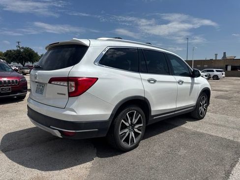Used 2020 Honda Pilot Touring image 3