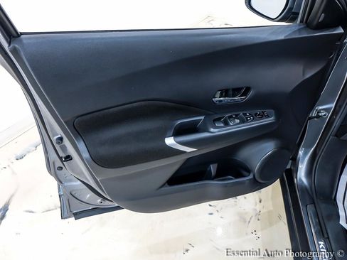 Used 2024 Nissan Kicks SV w/ Interior Electronics Package FWD image 24