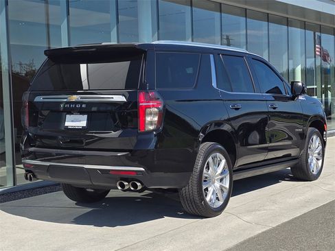 Used 2022 Chevrolet Tahoe High Country image 5