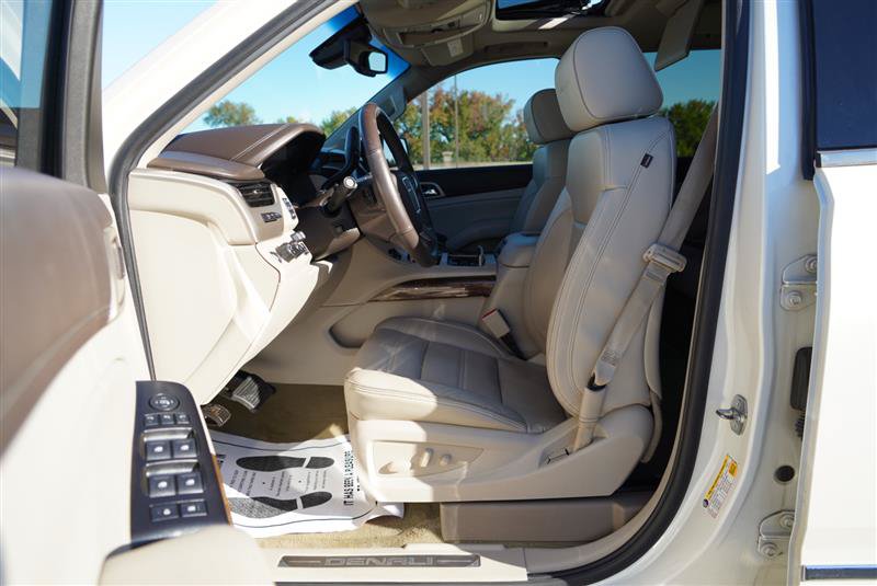 Used 2015 GMC Yukon Denali w/ Premium Package AWD/4WD image 55