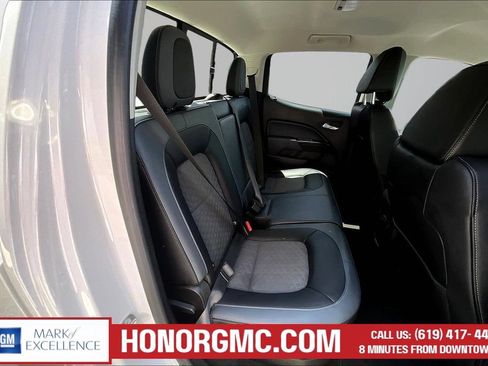 Used 2018 Chevrolet Colorado Z71 AWD/4WD image 24