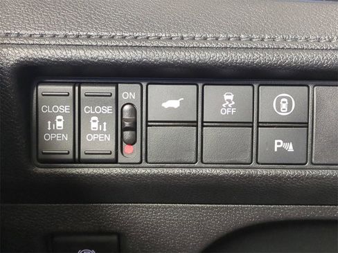 Used 2024 Honda Odyssey Touring image 30