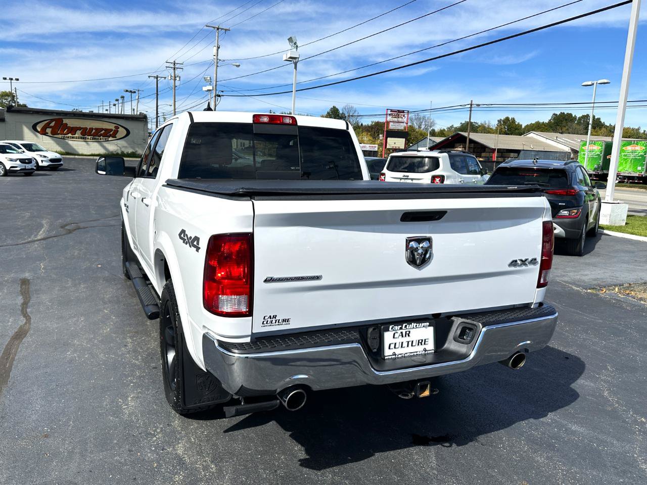 Used 2018 RAM 1500 SLT AWD/4WD image 10
