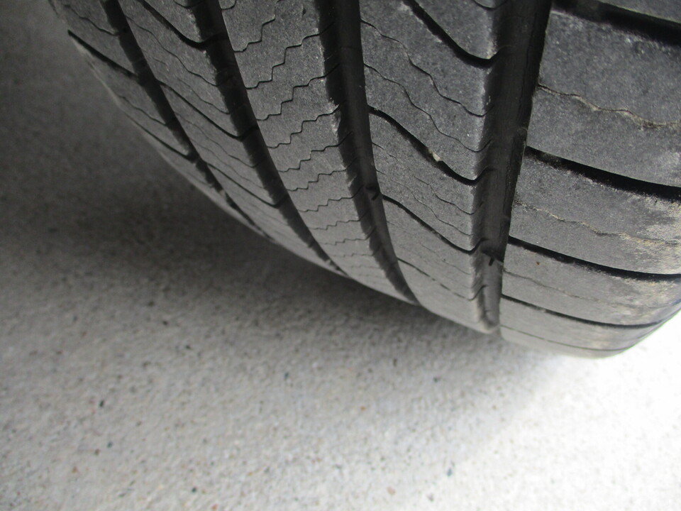 Used 2009 Hyundai Elantra SE FWD image 12