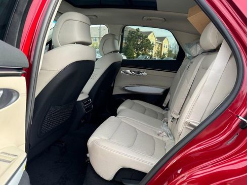 New 2026 Genesis GV70 2.5T Select image 7