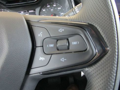 New 2026 Chevrolet Trax LS w/ LS Convenience Package FWD image 27