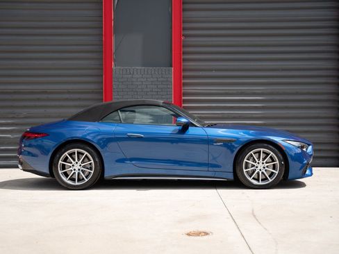 Used 2023 Mercedes-Benz SL 43 AMG image 10