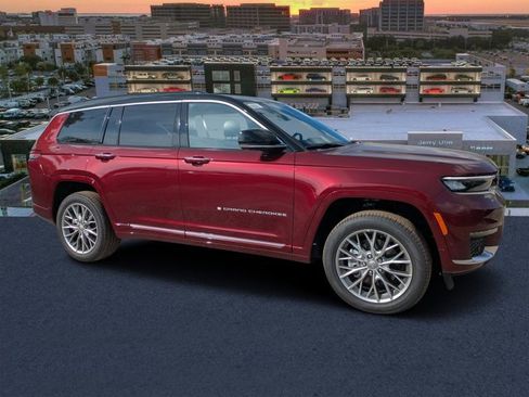 New 2025 Jeep Grand Cherokee L Summit image 1