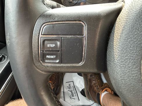 Used 2013 Jeep Patriot Latitude AWD/4WD image 18