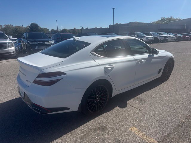 Used 2022 Genesis G70 3.3T Launch Edition AWD/4WD image 3