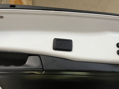 Used 2025 Toyota RAV4 XLE image 23