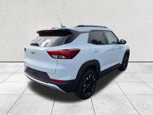 Used 2023 Chevrolet TrailBlazer LT FWD image 3