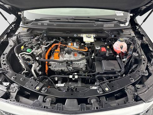 New 2026 Cadillac Optiq Luxury 1 image 31