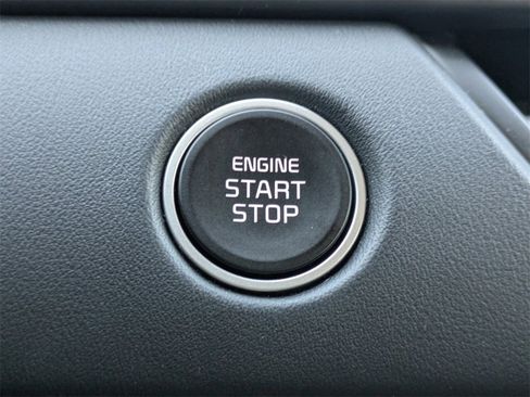 Used 2025 Kia Seltos EX w/ EX Sunroof Package image 29