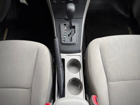 Used 2012 Toyota Corolla L image 13