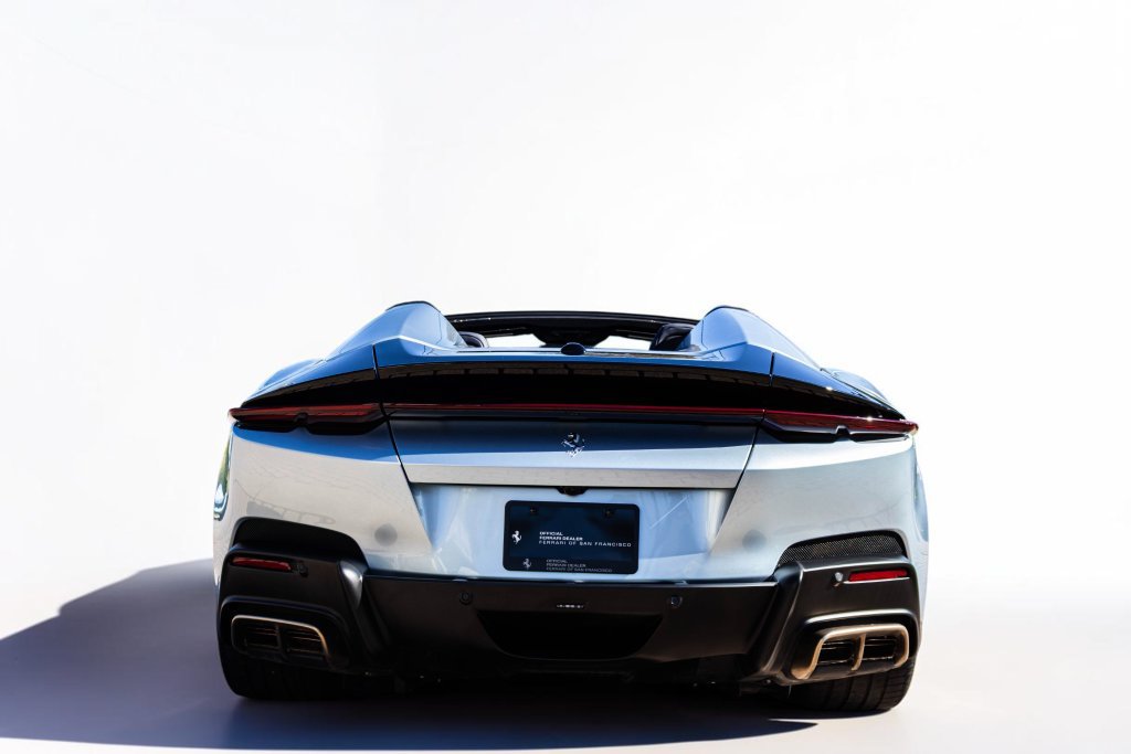 Certified 2026 Ferrari 12Cilindri Spider RWD image 21