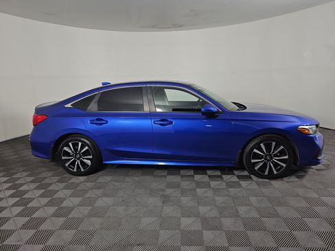 Certified 2024 Honda Civic EX image 3