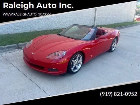 Used 2005 Chevrolet Corvette Convertible w/ Preferred Equipment Group RWD image 1