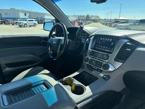 Used 2016 Chevrolet Tahoe LT image 10