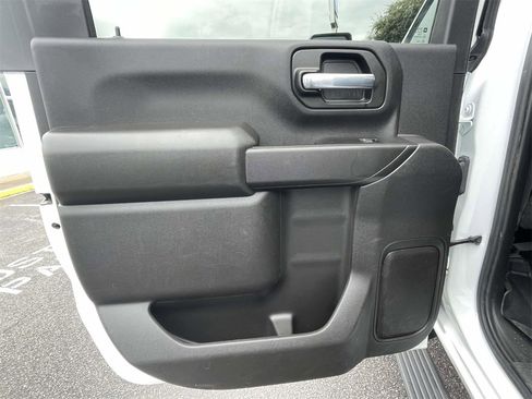 Used 2023 GMC Sierra 2500 Pro w/ Convenience Package image 11