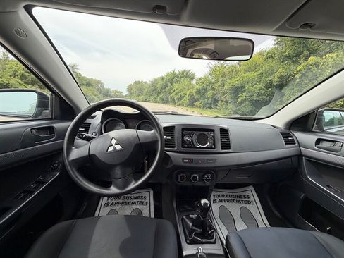 Used 2009 Mitsubishi Lancer DE FWD image 10
