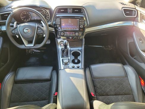 Used 2016 Nissan Maxima SR w/ Interior Lighting Package FWD image 13