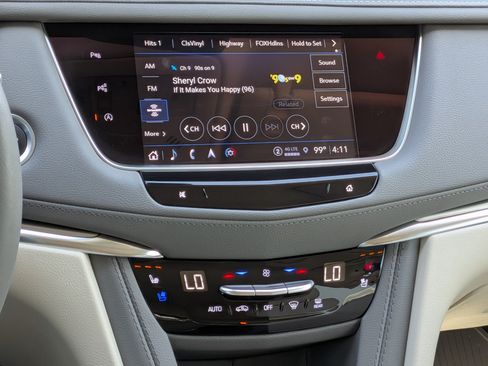 Used 2023 Cadillac XT5 Premium Luxury w/ Technology Package FWD image 19