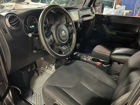Used 2016 Jeep Wrangler Unlimited Sport AWD/4WD image 9
