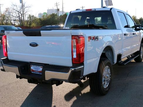 New 2026 Ford F250 XLT w/ FX4 Off-Road Package image 4