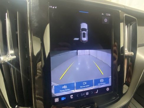 Used 2023 Volvo XC60 B5 Core w/ Climate Package image 26