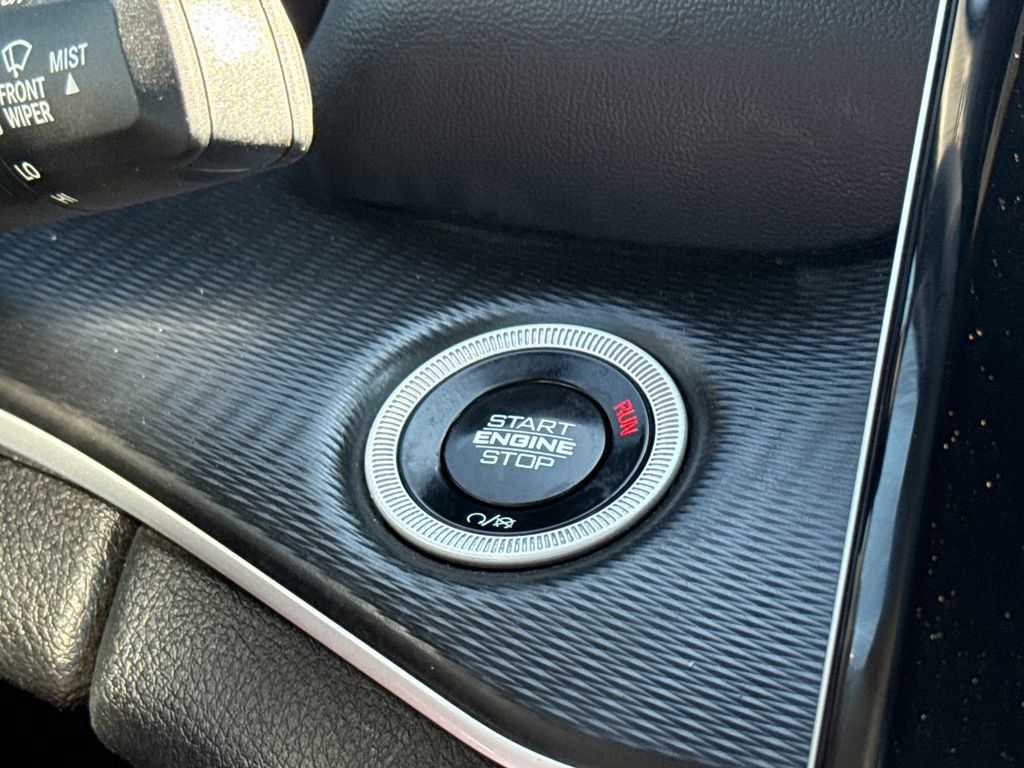 Used 2024 Jeep Grand Cherokee Altitude RWD image 26