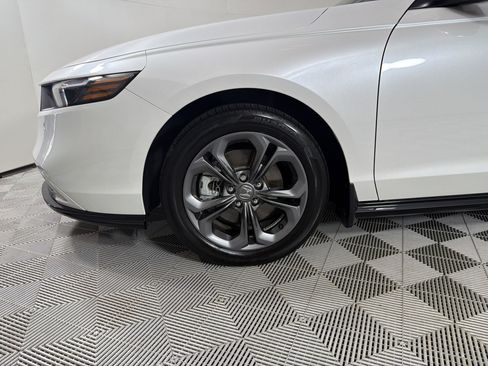 Used 2024 Honda Accord EX-L image 11