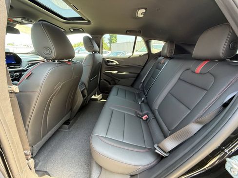 New 2026 Chevrolet Trax RS w/ Sunroof Package FWD image 22