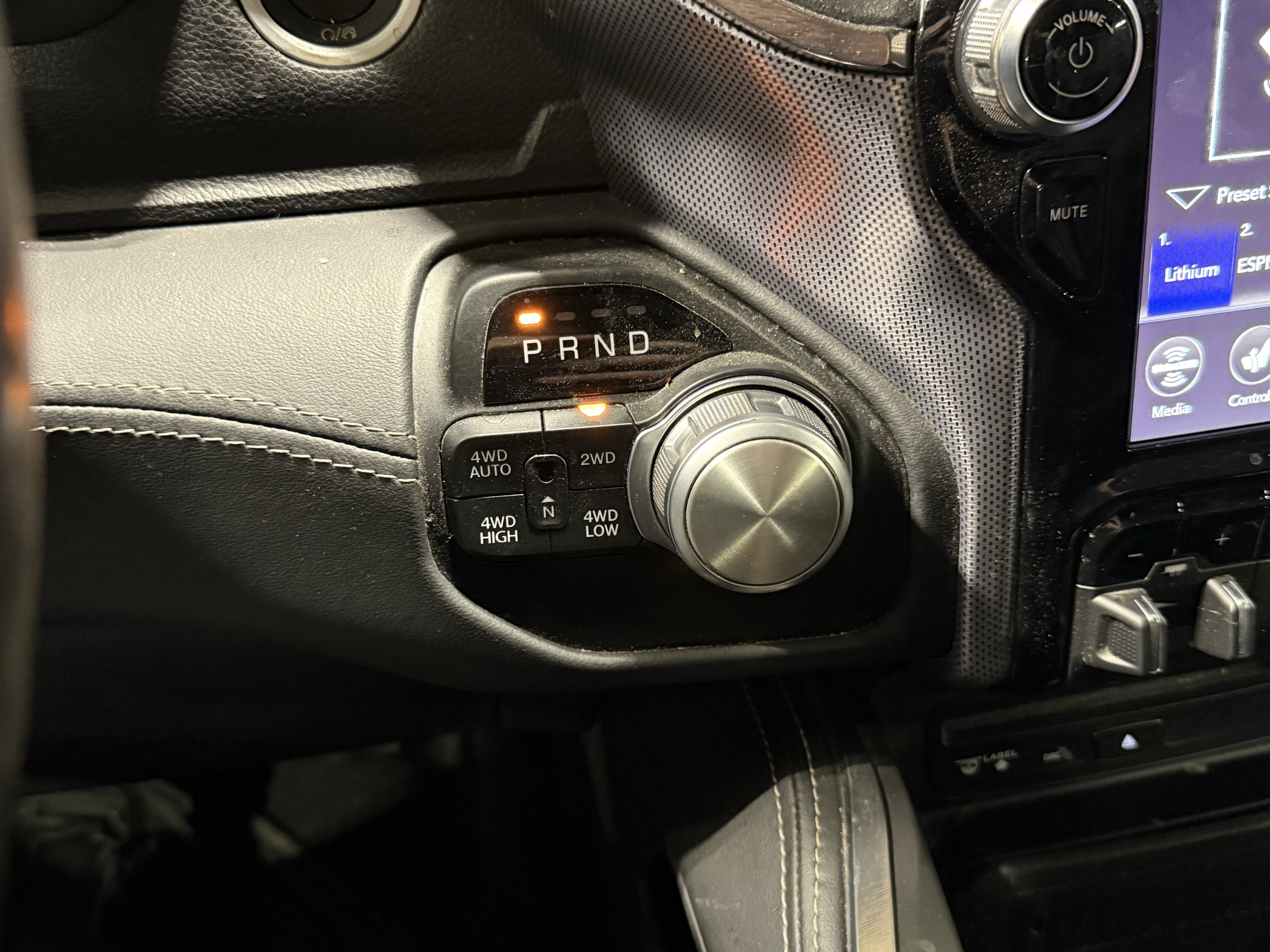 Used 2019 RAM 1500 Limited AWD/4WD image 14