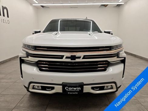 Used 2020 Chevrolet Silverado 1500 High Country w/ Technology Package AWD/4WD image 3