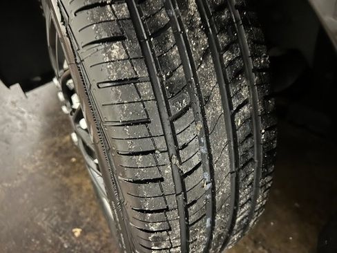 Used 2019 Chevrolet Cruze LT image 11