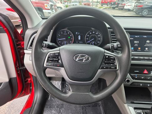Used 2018 Hyundai Elantra SEL w/ Cargo Package FWD image 6