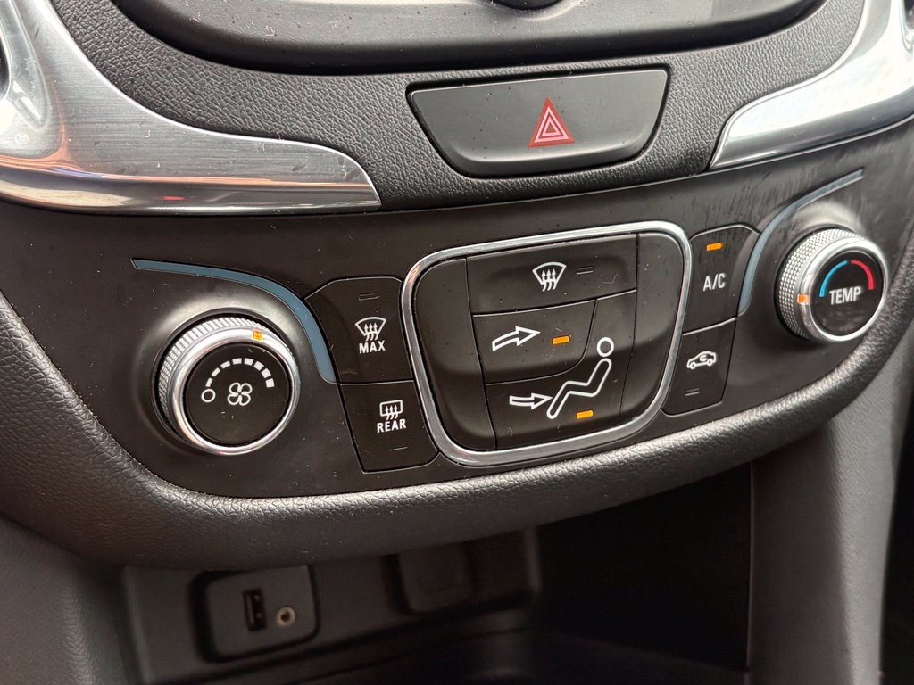 Used 2018 Chevrolet Equinox LT AWD/4WD image 38