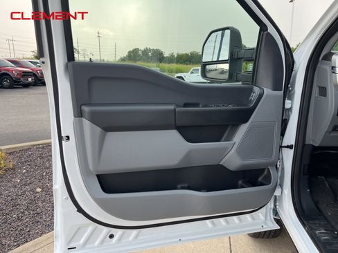 New 2025 Ford F250 XL image 8