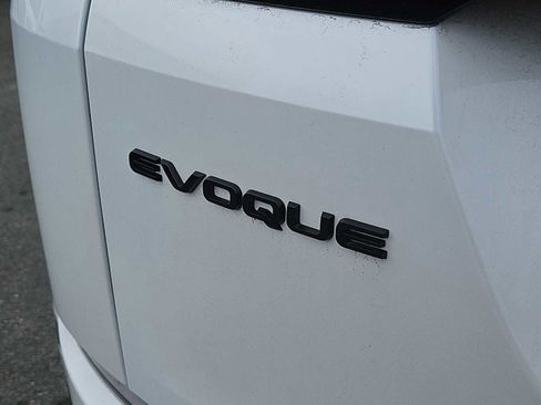 Used 2023 Land Rover Range Rover Evoque R-Dynamic SE AWD/4WD image 12