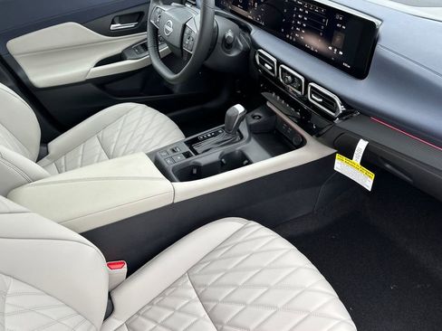 New 2026 Nissan Sentra SL w/ Floor Mat Package FWD image 15