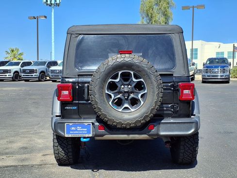 Used 2022 Jeep Wrangler Unlimited Rubicon 4xe AWD/4WD image 5