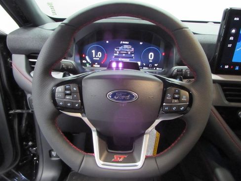 New 2026 Ford Explorer ST AWD/4WD image 26