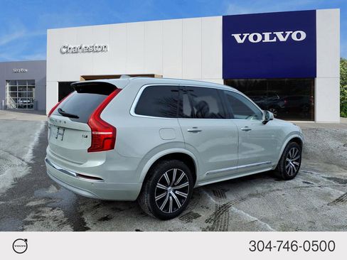 Used 2022 Volvo XC90 T6 Inscription w/ Climate Package image 3