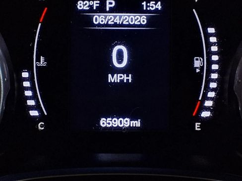 Used 2020 Jeep Compass Latitude w/ Cold Weather Group AWD/4WD image 22