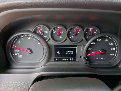 Used 2024 Chevrolet Silverado 1500 Custom image 18