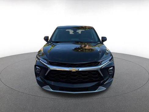 Used 2025 Chevrolet Blazer LT FWD image 4