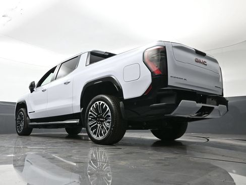 Used 2026 GMC Sierra EV Denali AWD/4WD image 25