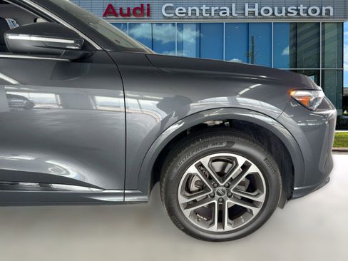 Used 2025 Audi Q5 Premium Plus w/ Premium Plus image 12
