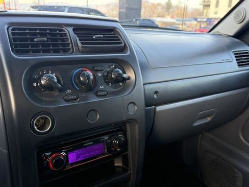 Used 2002 Nissan Frontier XE image 24